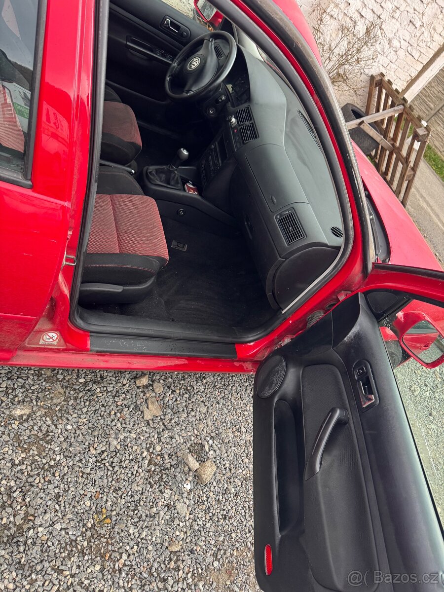 Volkswagen Golf 2.3 v5 4Motion - 8