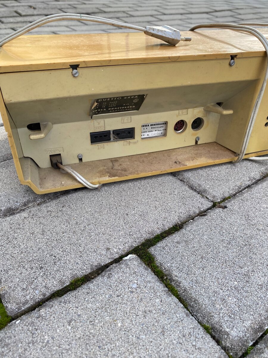 Retro rádio Tesla - 8