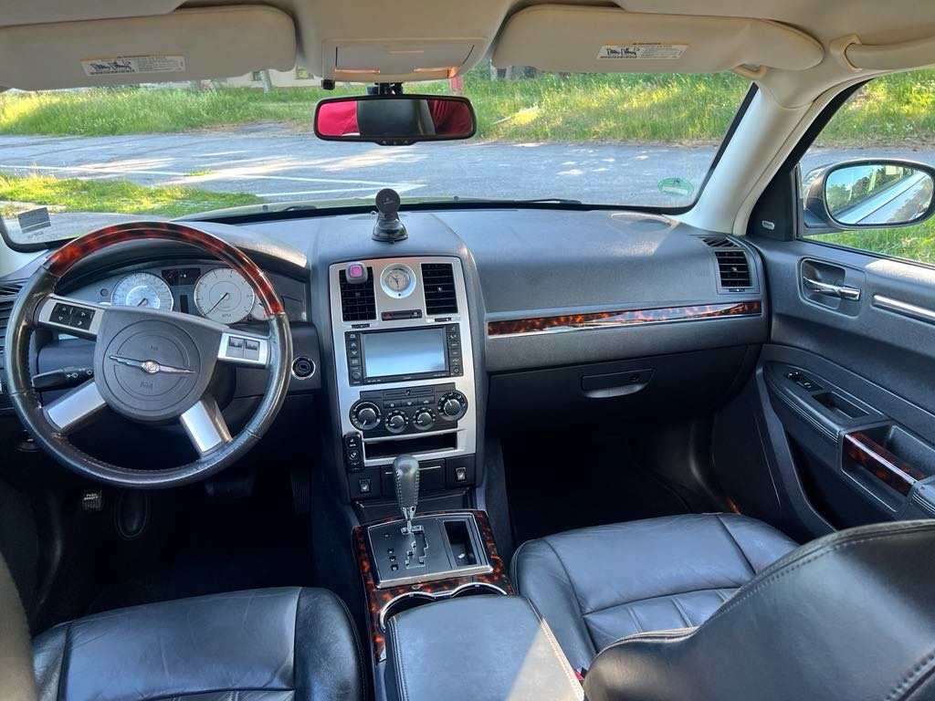 Chrysler 300c 5.7 - 8