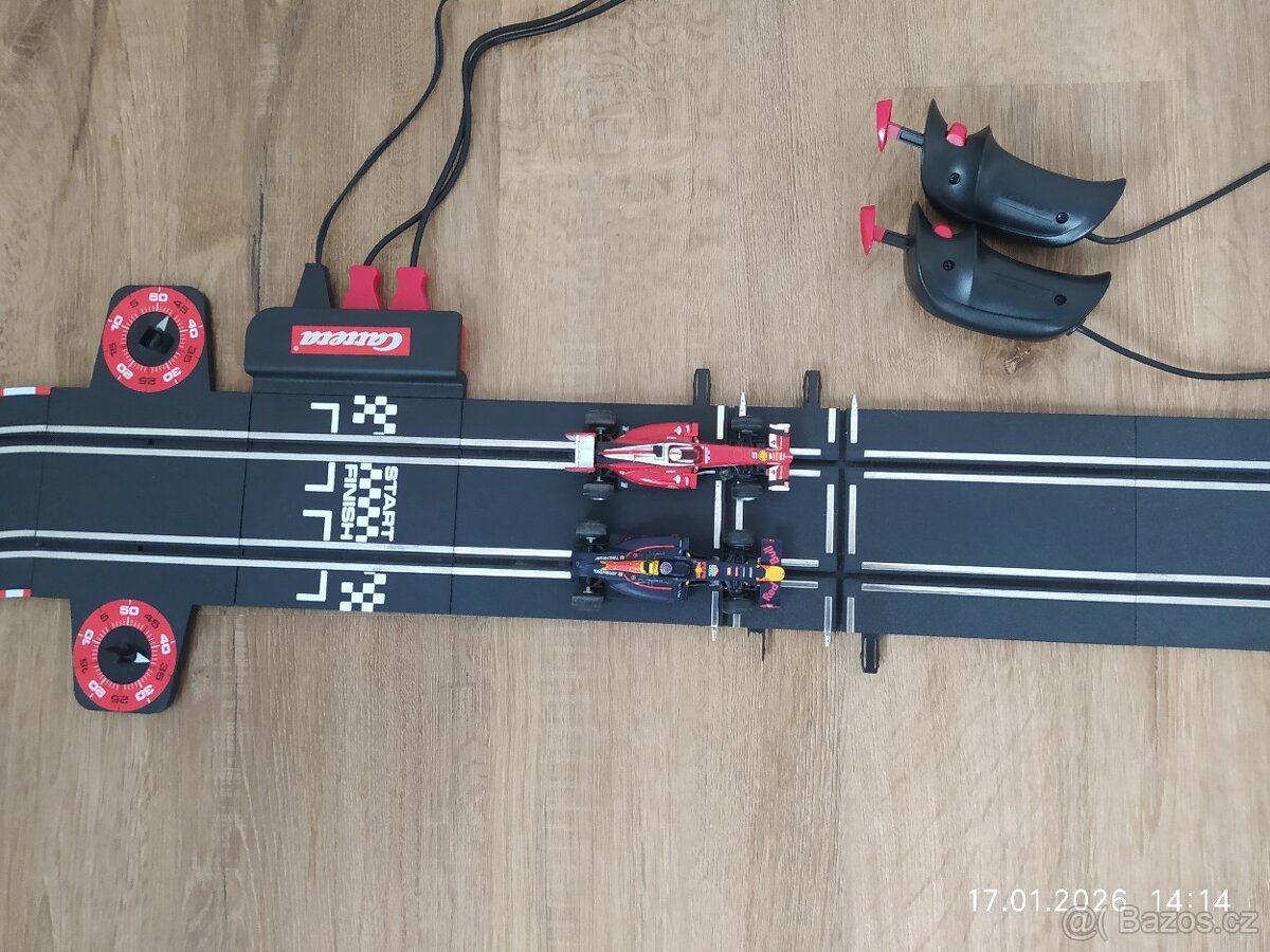 Stolní hry, puzzle, hračky - 8