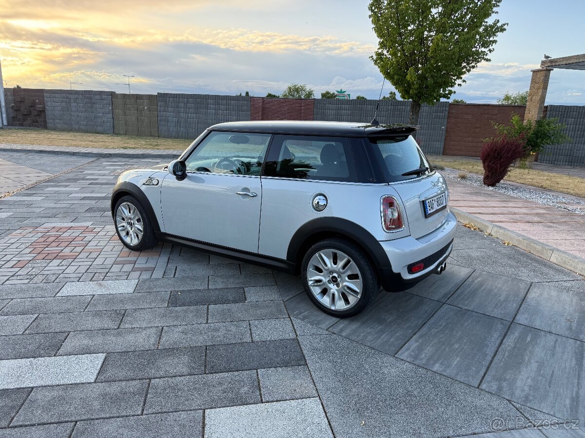 Mini Cooper S - 1.6t 135kW - limitka CAMDEN - 8
