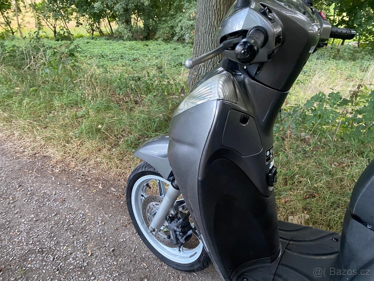 Honda SH 300 (2010) - 8