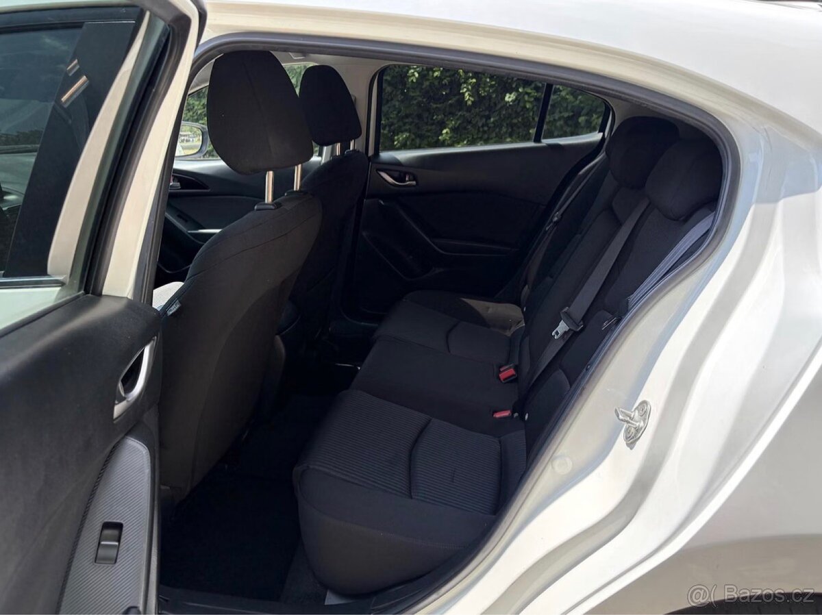 MAZDA 3 2.0 88 KW - BENZÍN - 8