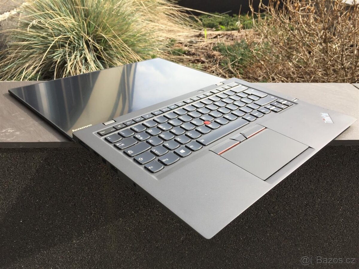 lehké pírko - Lenovo X1 Carbon 3rd Gen. - i7, IPS 2560x1440 - 8