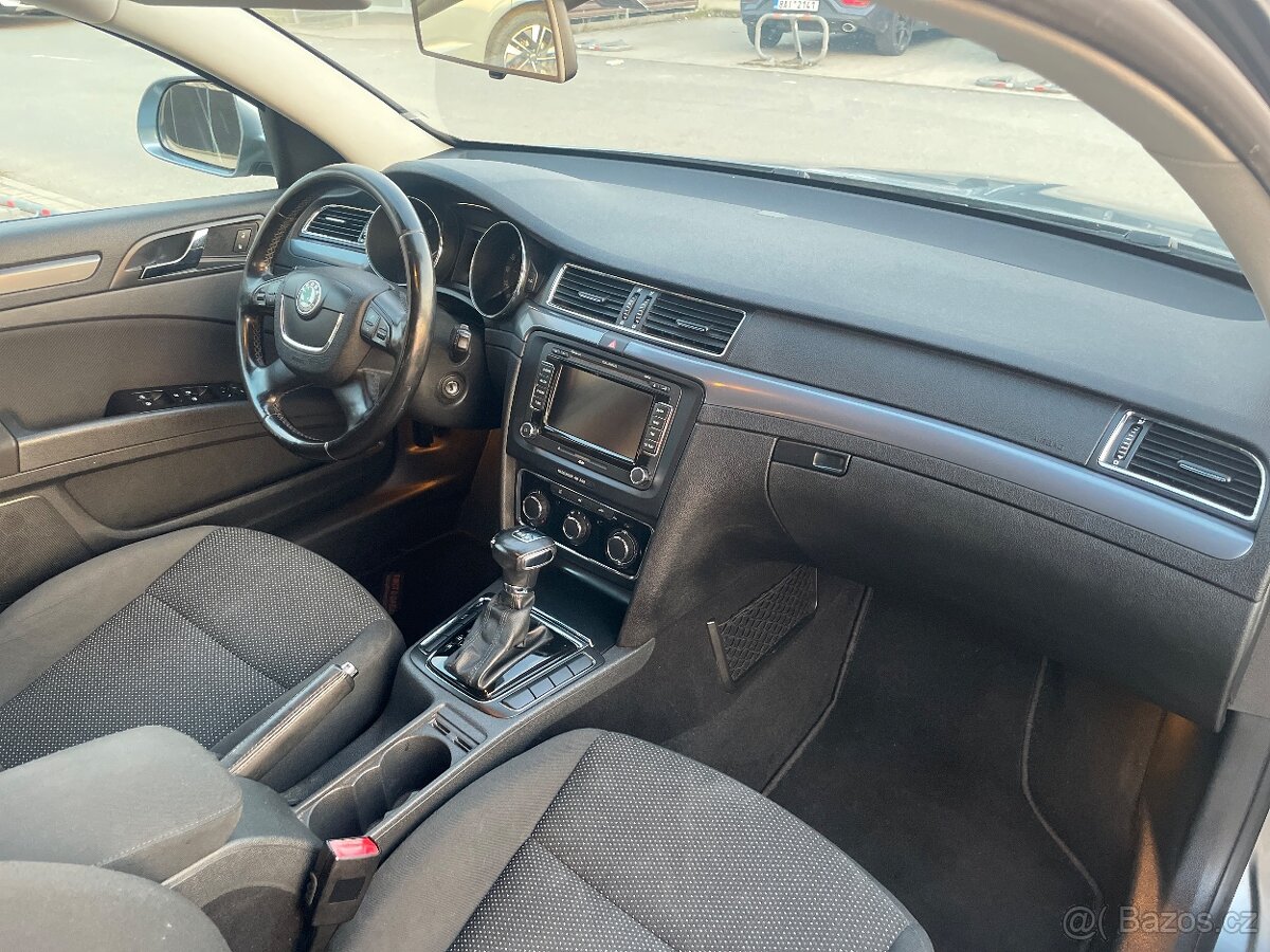 Škoda Superb Combi 2.0 TDI 125 kW DSG – TOP STAV - 8