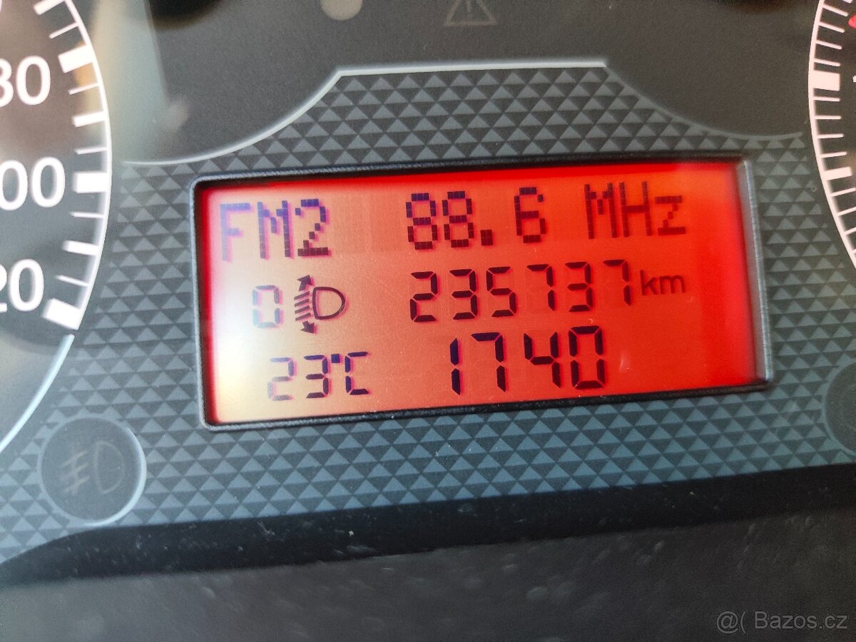 Fiat Grande Punto - 8