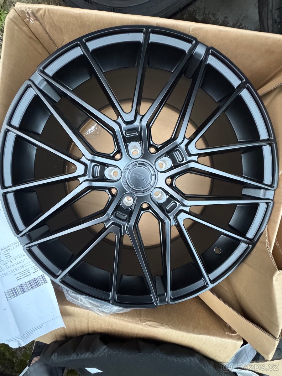 20” JAPAN RACING 5x120 - 8