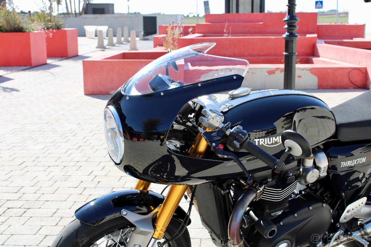 Triumph Thruxton RS 1200 Jet Black - 8
