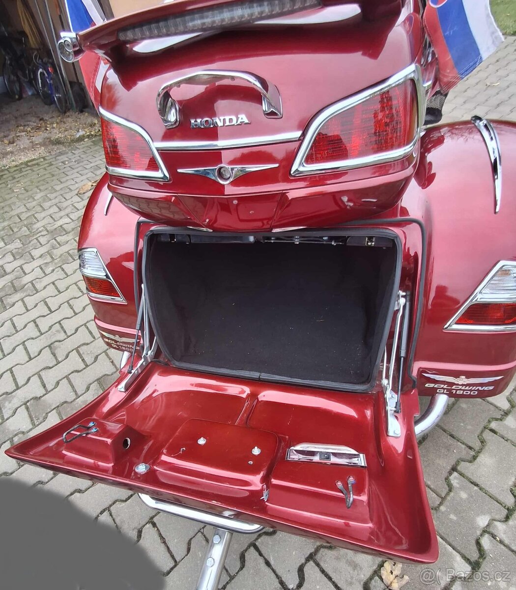 Prodám Hondu GL 1800 trike s vozíkem - 8