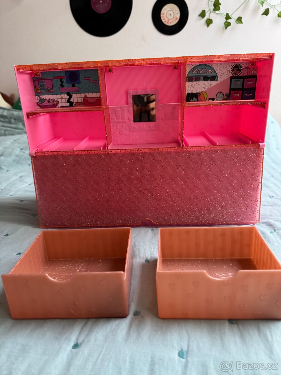 LOL Surprise polička a domeček na hraní - 8