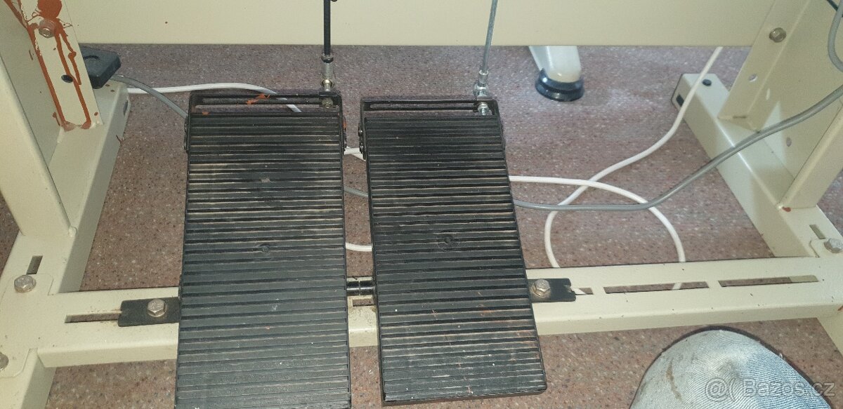 Šicí stroj Minerva M113 - 8