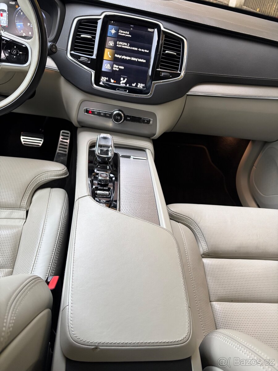 Volvo XC90 diesel v plné výbavě - 8
