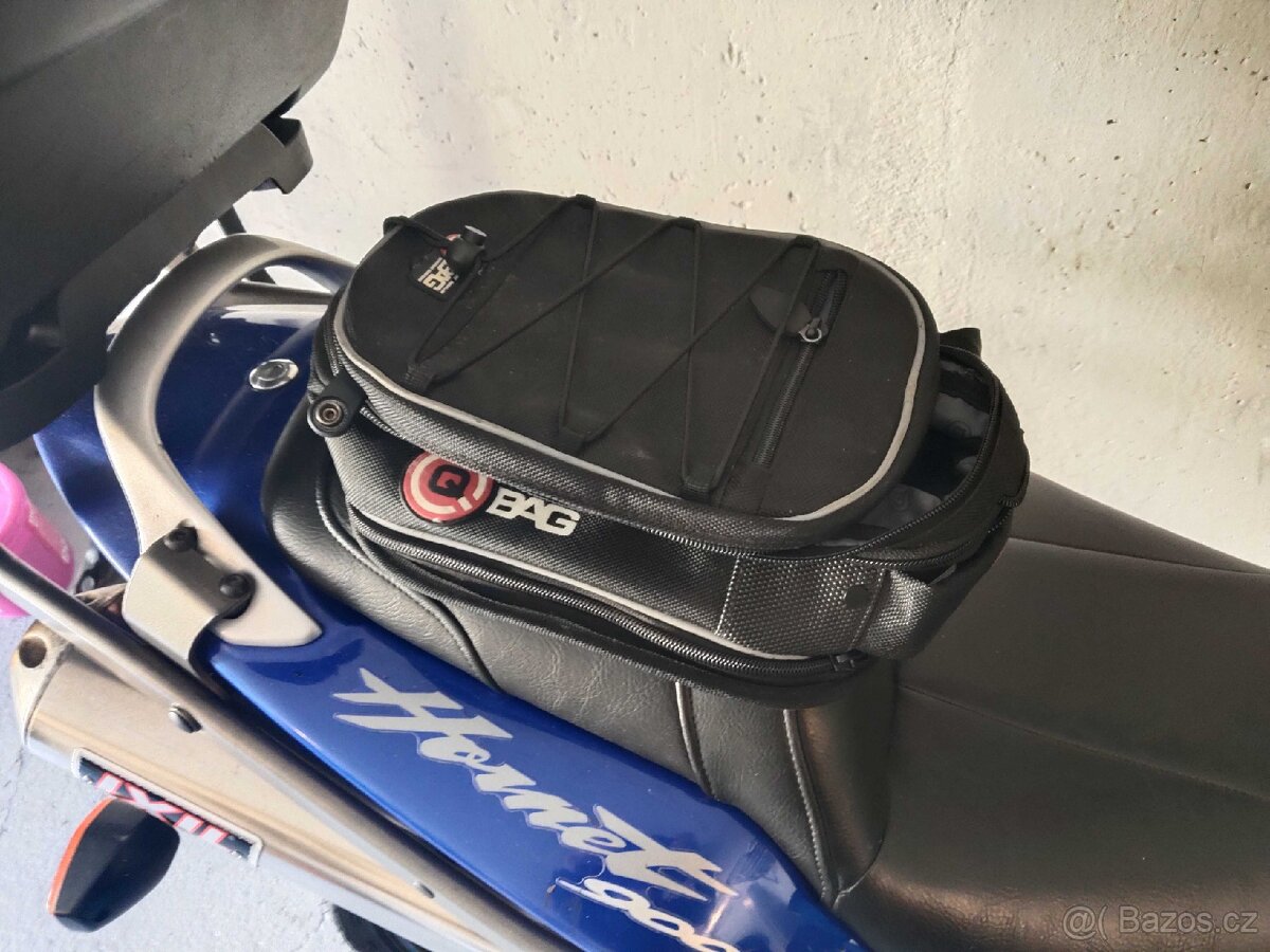 Honda Hornet 900 - 8