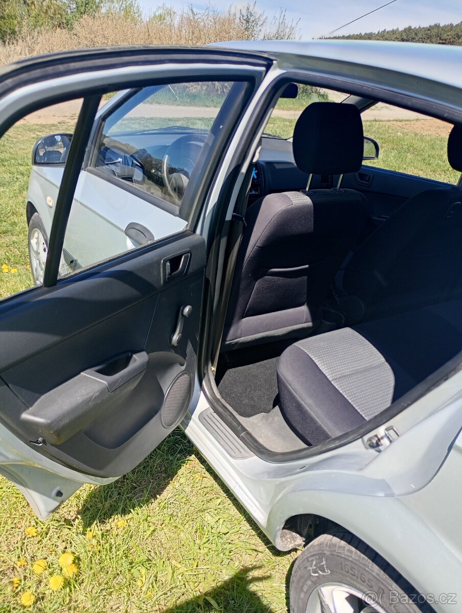 Hyundai Getz 1.1 - 8