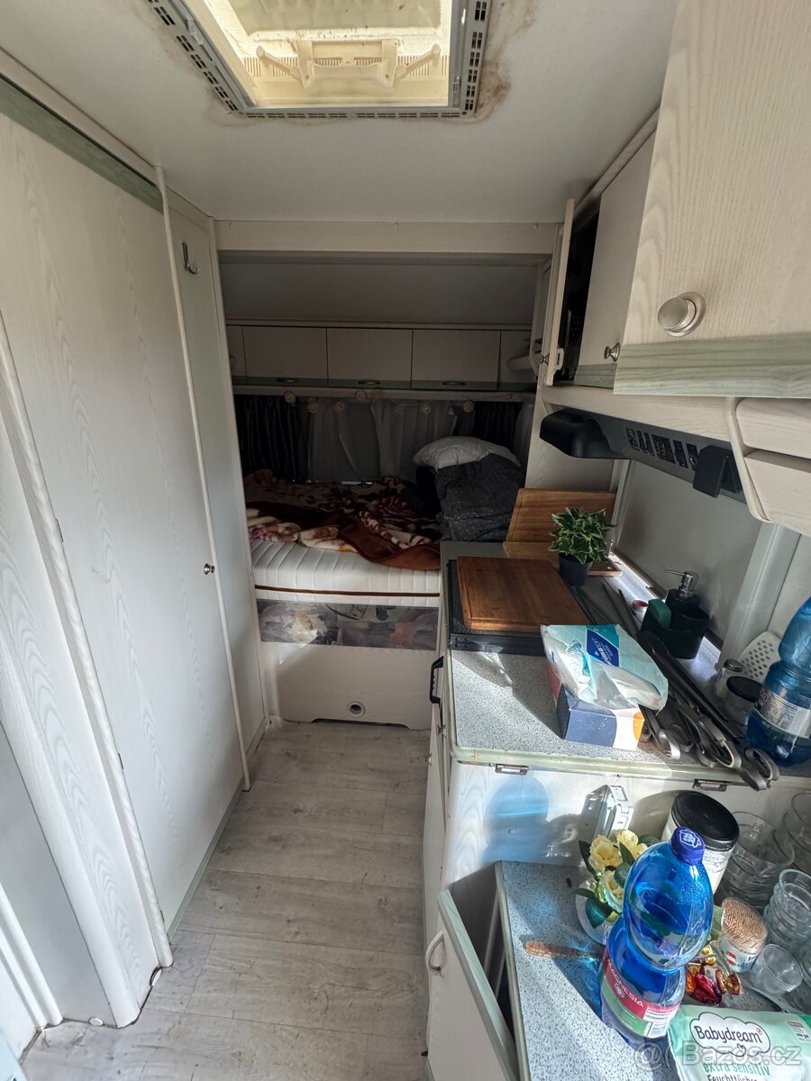 Prodám karavan pro 4 osob - 8