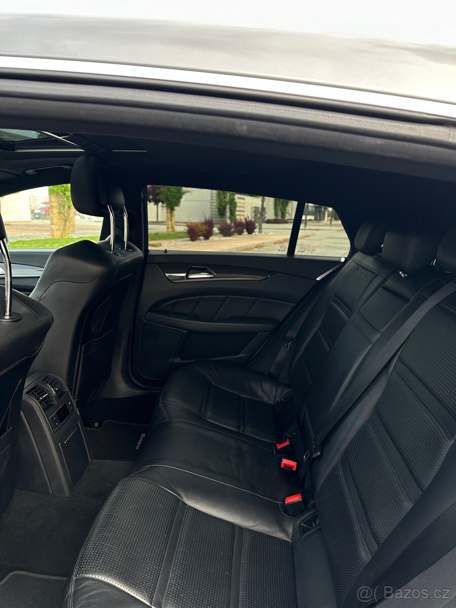 Mercedes Benz CLS 63 AMG - 8