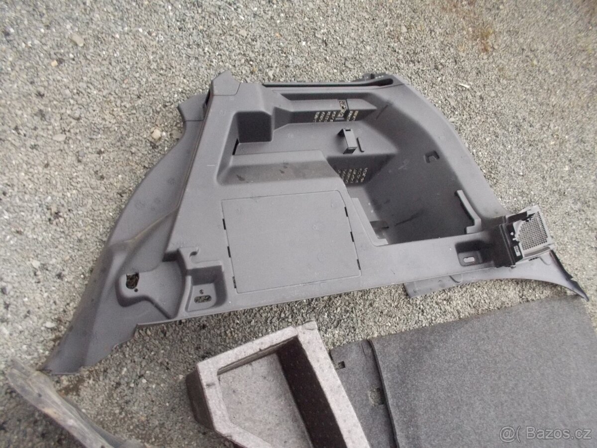 Škoda Fabia III kombi plastové díly - 8