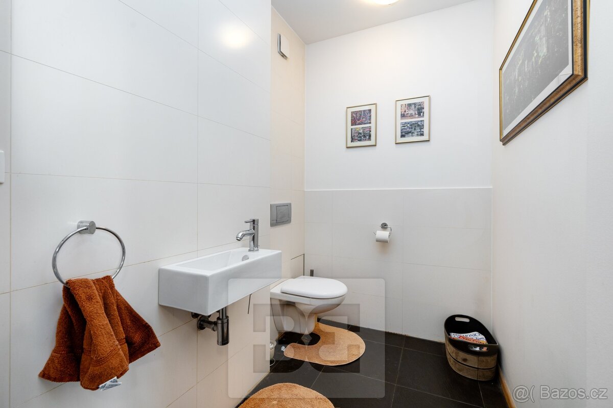 Prodej nadstandardního bytu 4+kk/GS/PS v centru prestižních - 8