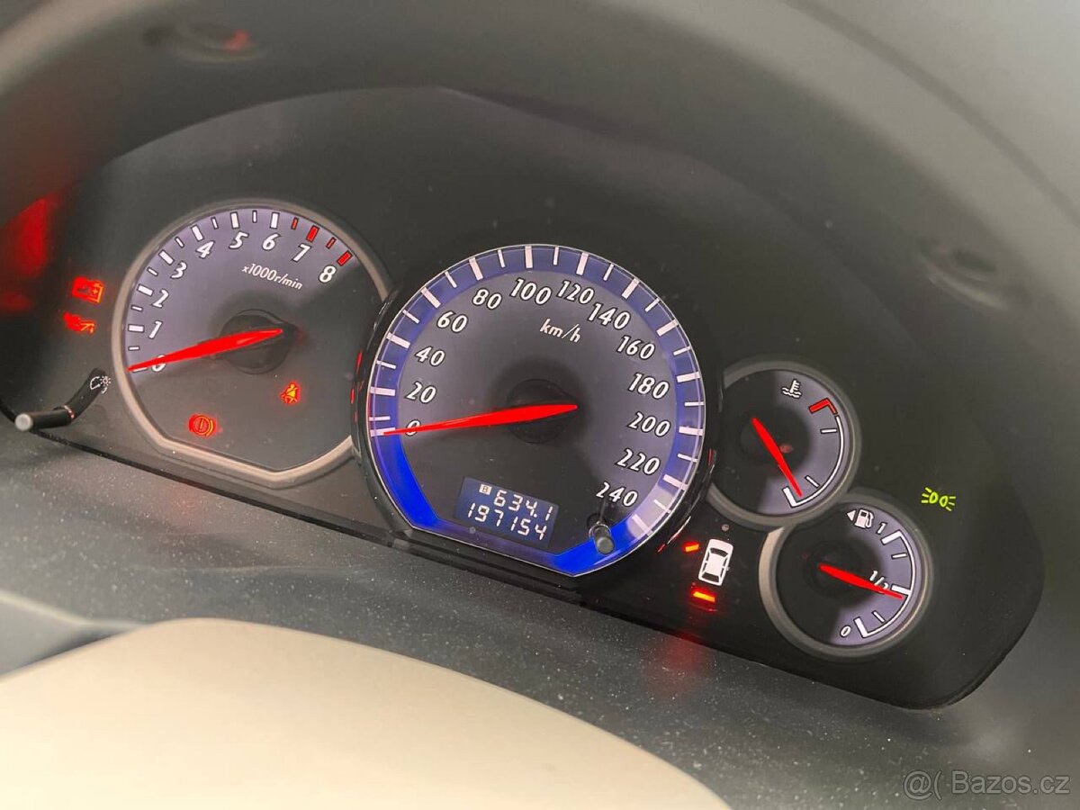 Mitsubishi Grandis - 8