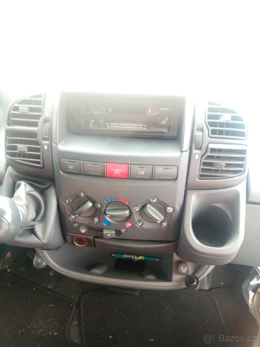 Obytná dodávka - 8