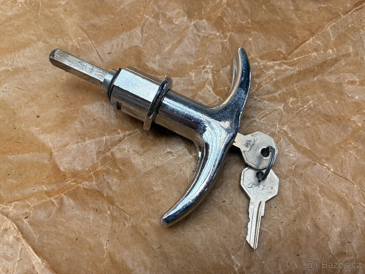 Volga 21, Gaz 69 predám nové dynamo - 8