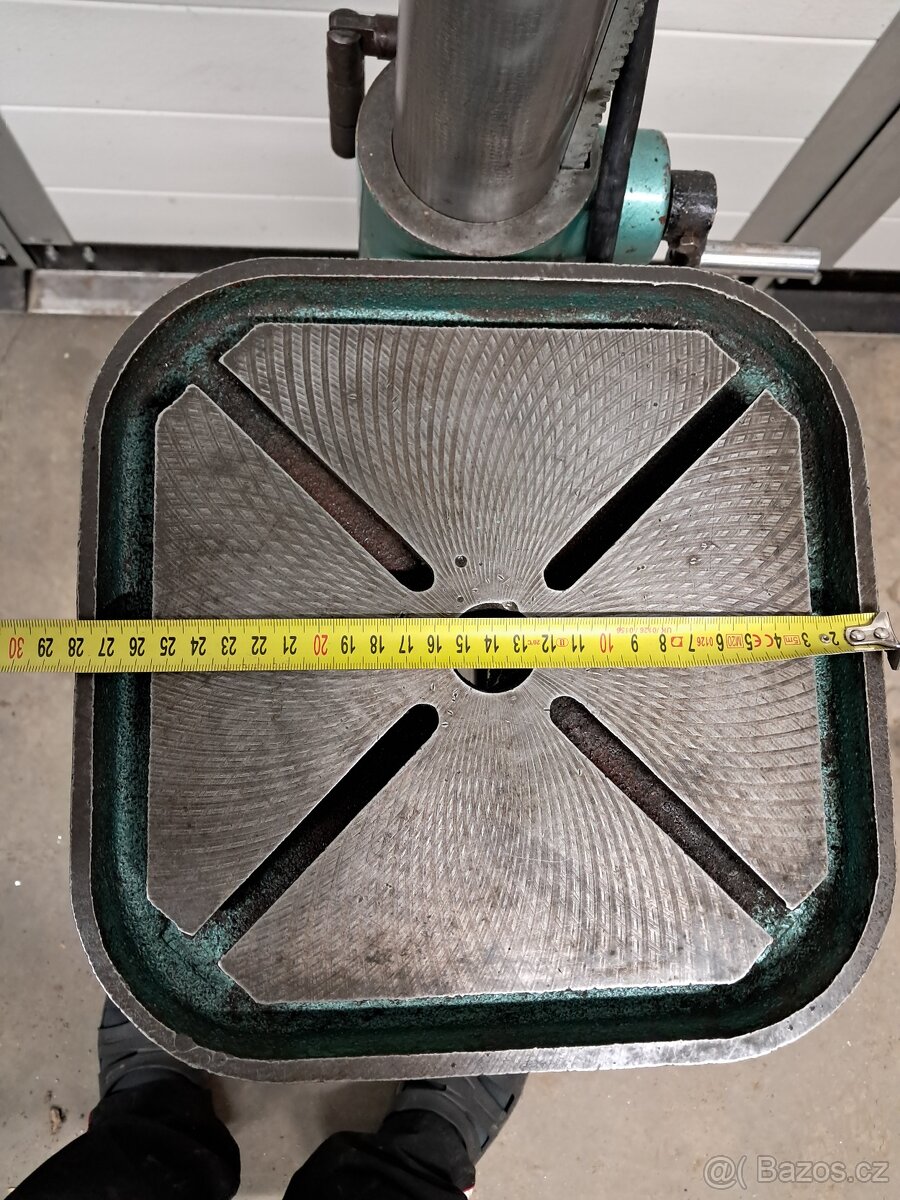 Stojanová vrtačka - 8