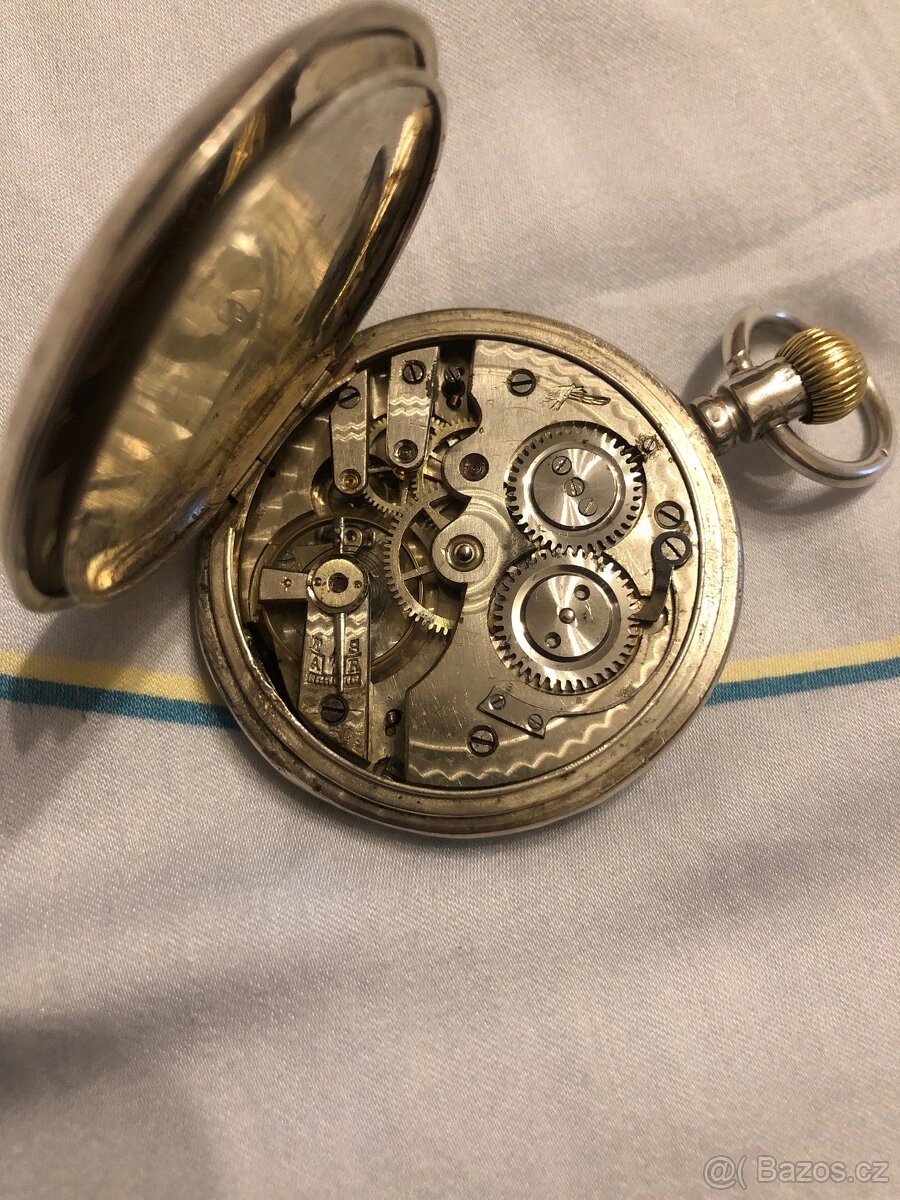 Stříbrné třipláštové kapesní hodinky jdoucí - 8
