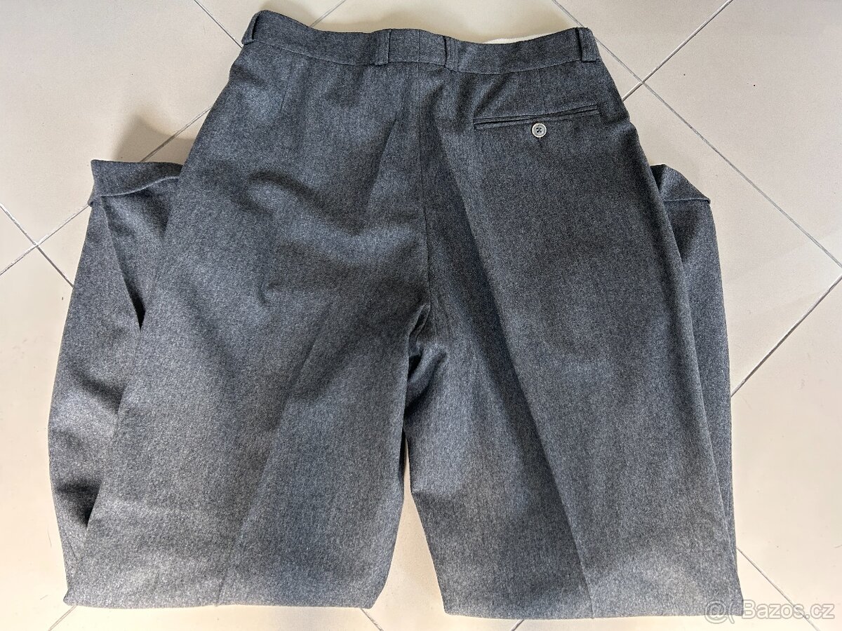 Pánský vlněný oblek - šedý, velikost 46 - 8