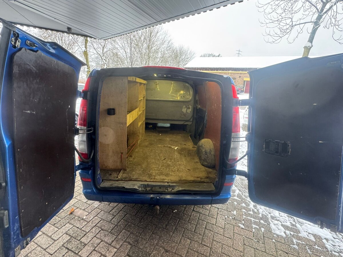 Mersedes Vito. 2.2 D - 8