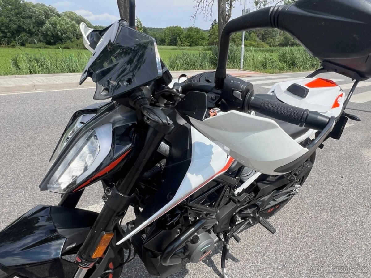 KTM 390 Duke - 8