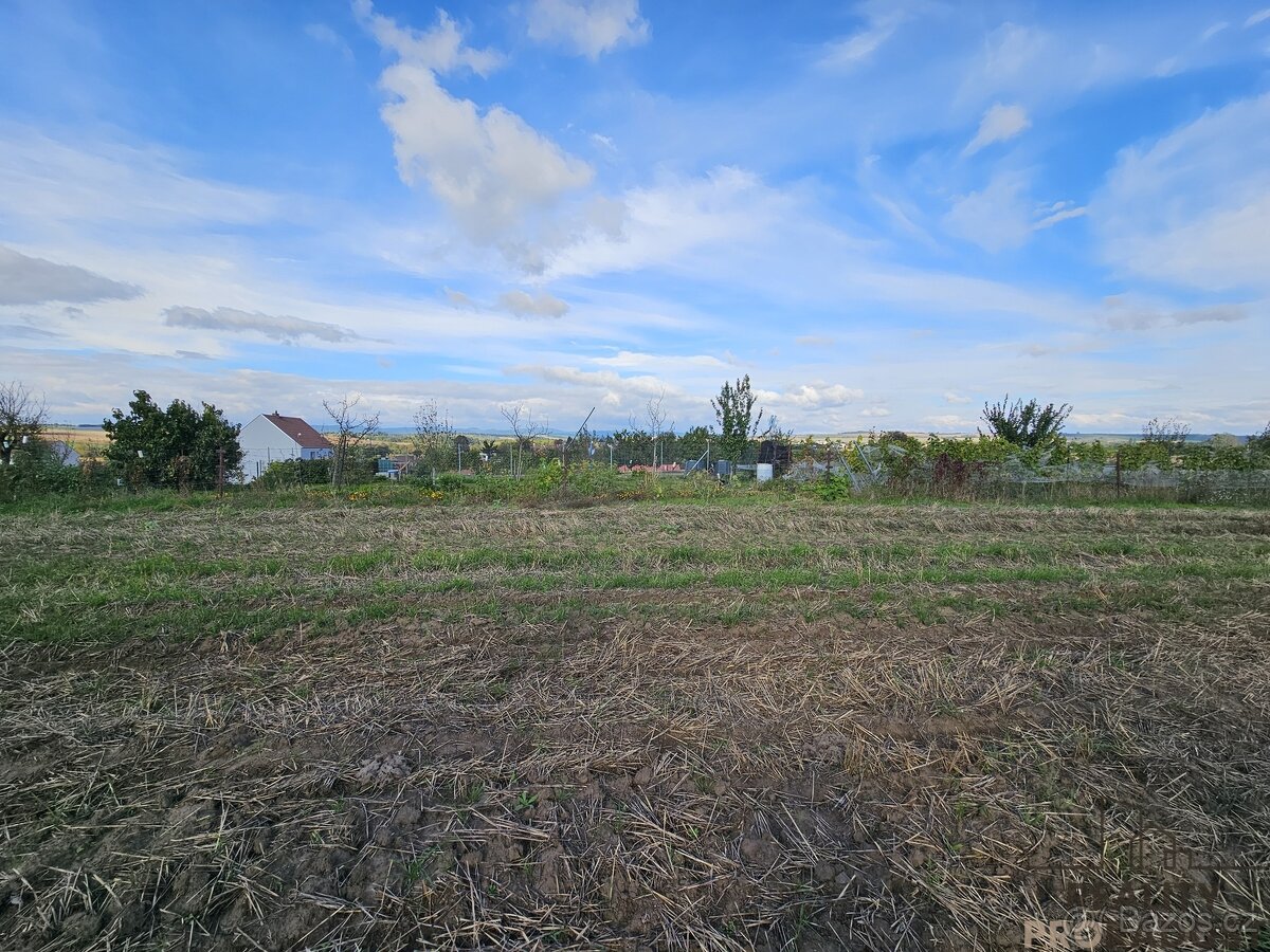 Prodej stavebního pozemku s krásným výhledem Skoronice, stav - 8