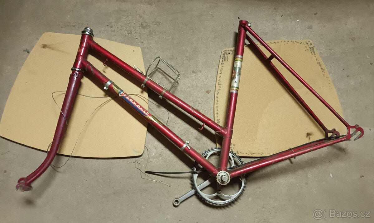 Rámy starých kol - 8