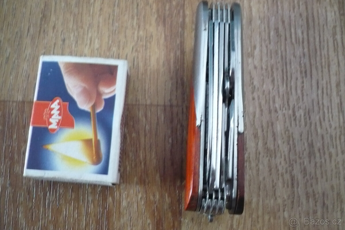 sbírka nožů 2 - 8