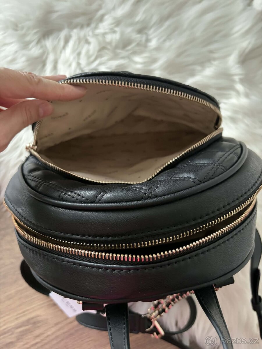 Černý batoh Guess - 8