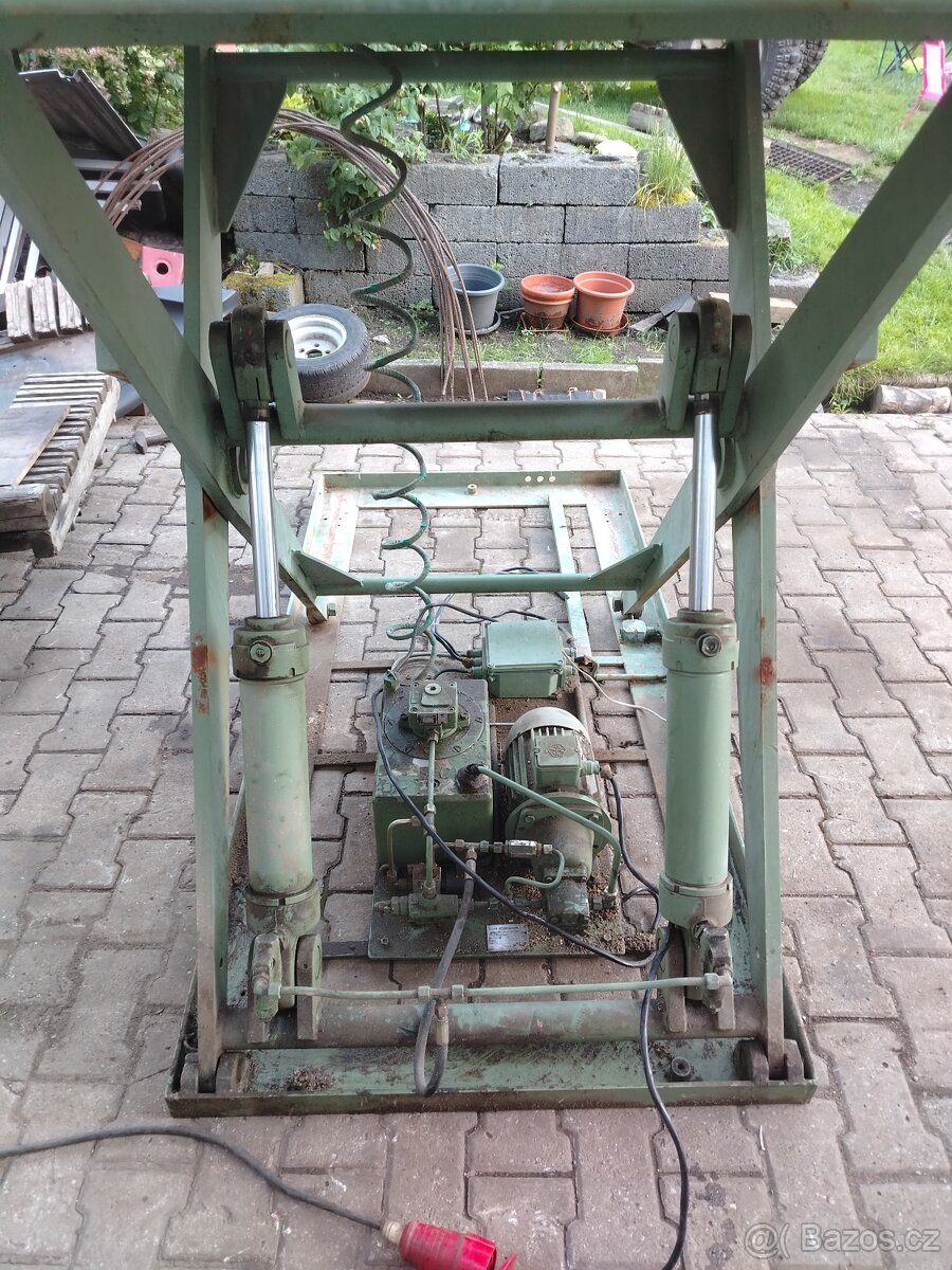 Hever nůžkový na veterány - 8