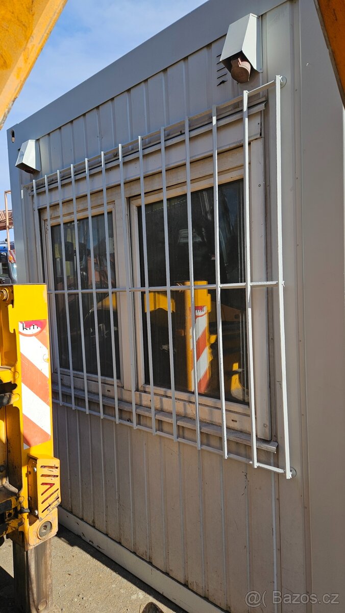 stavební buňky a kontejnery - 8