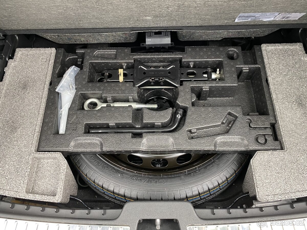 VOLVO XC90 11/2019 / B5 / AWD / INSCRIPTION - 8