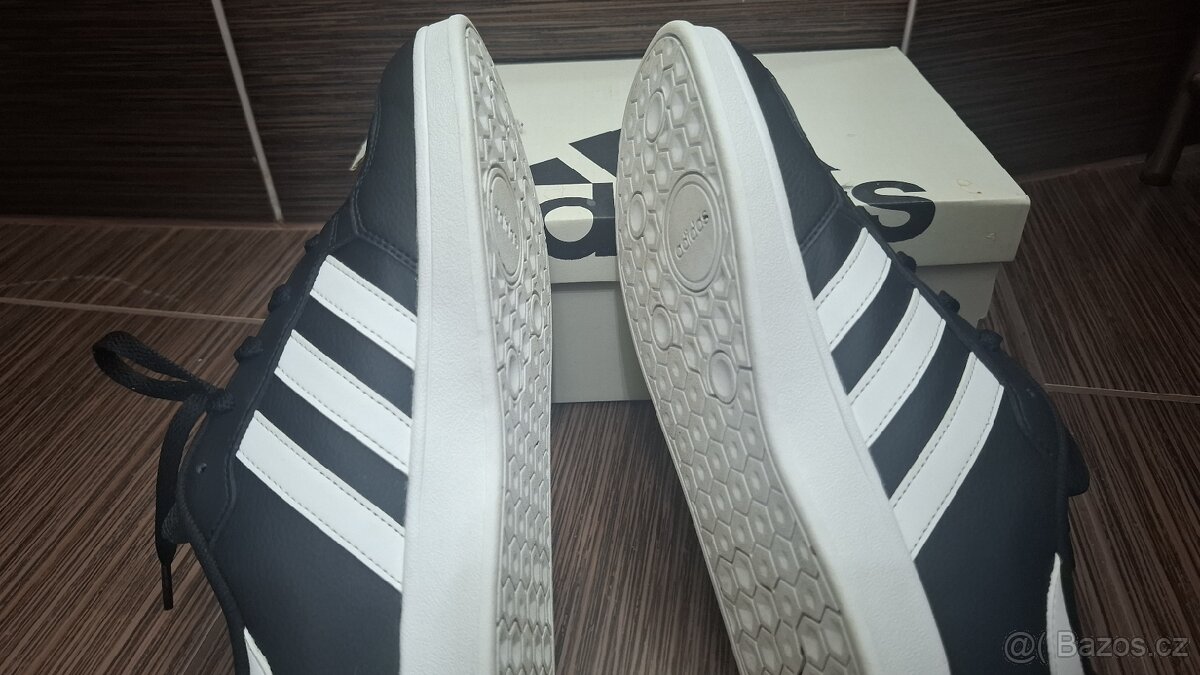 ADIDAS BREAKNET 40 NOVÉ - 8