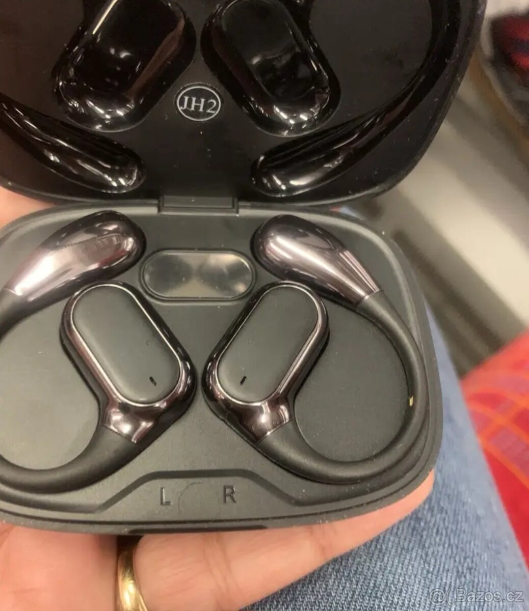 Bezdrátová sluchátka pro sport s uchycením za ucho - 8