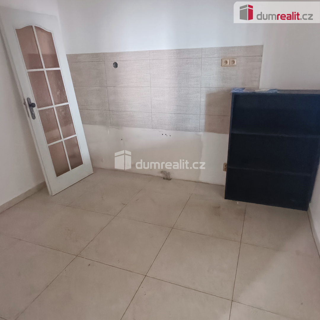 prodej velké obchodního komplexu, ul. Dělnická, Děčín - Letn - 8