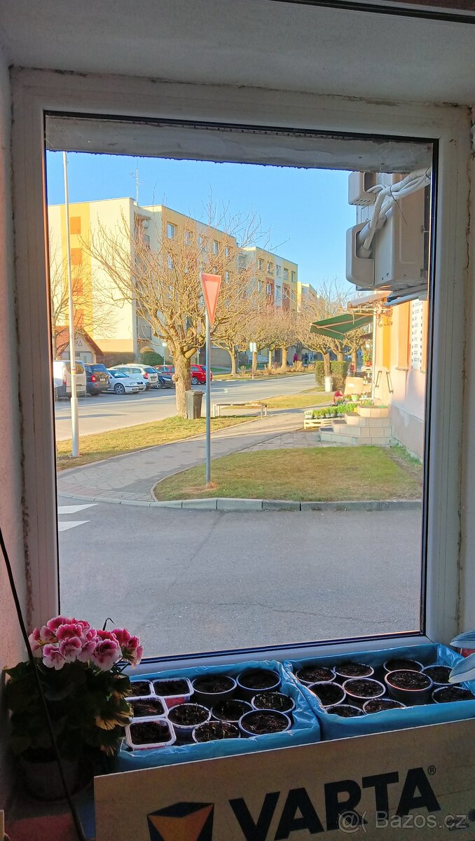 Prodám okna s ventilačkou - 8