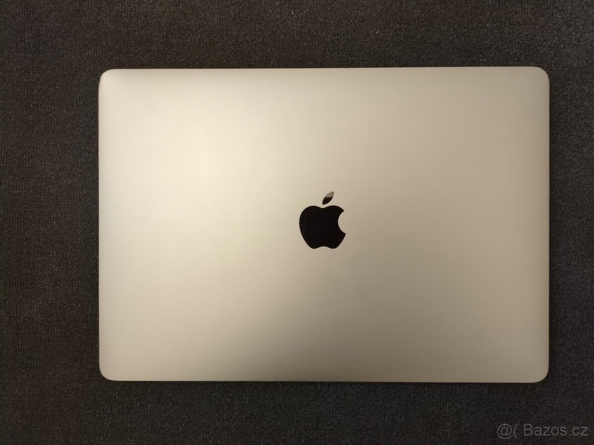 MacBook Pro 13” 2017 - 8