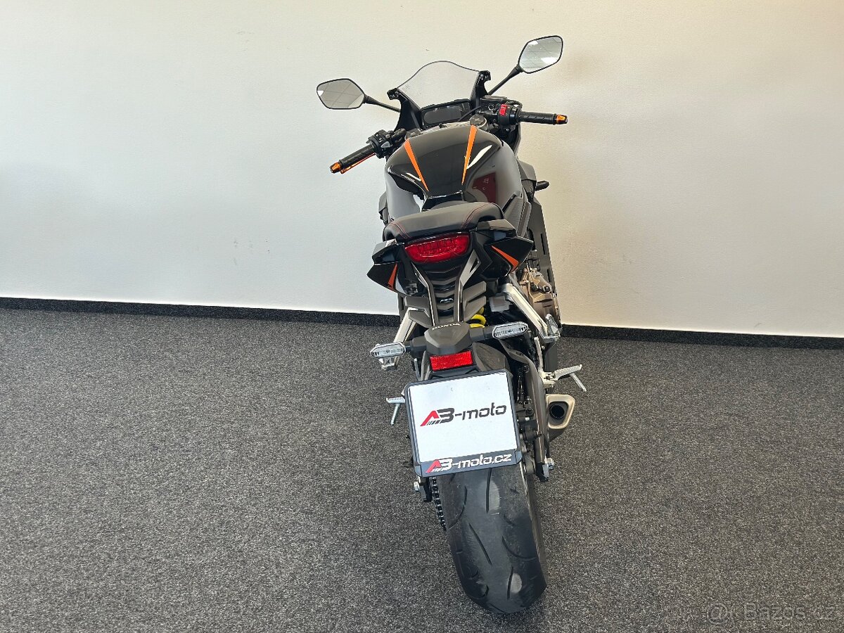 Honda CBR 650R - 8