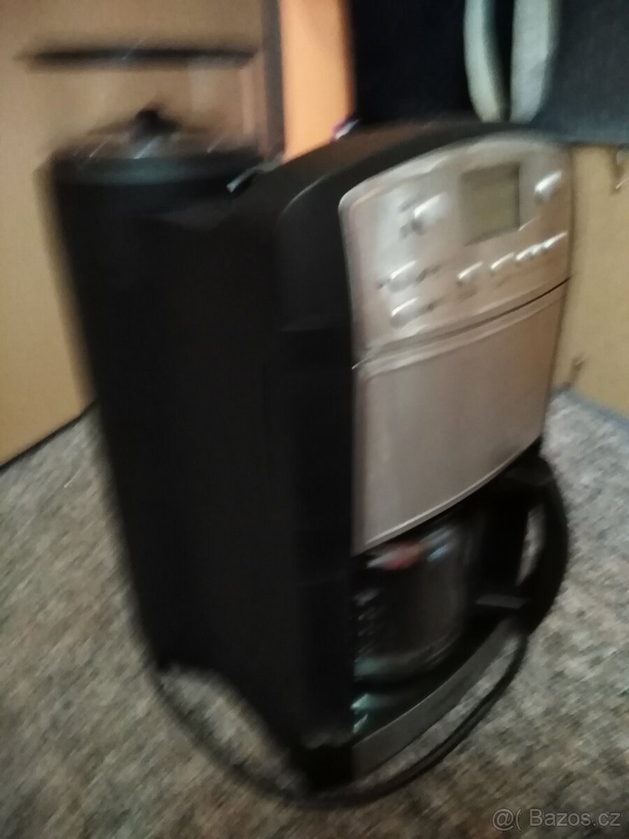 Kávovar s mlýnkem - 8