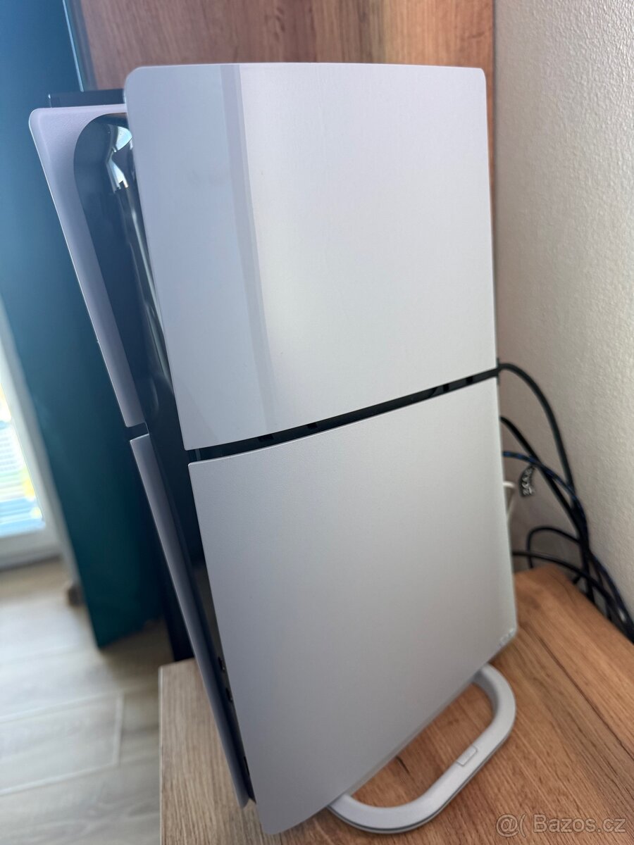 Playstation 5 slim 1TB - 8