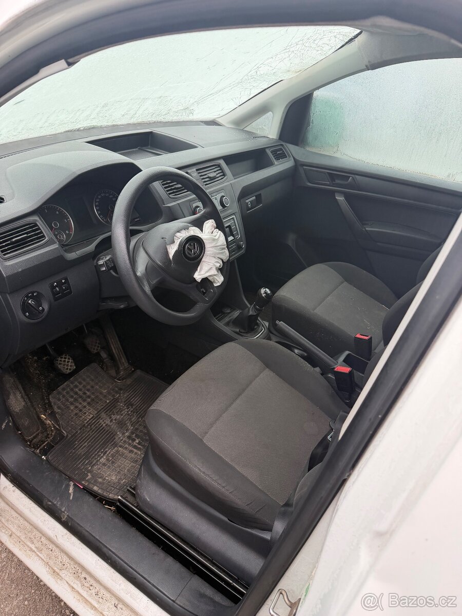 Prodám náhradní díly vw caddy 4k - 8