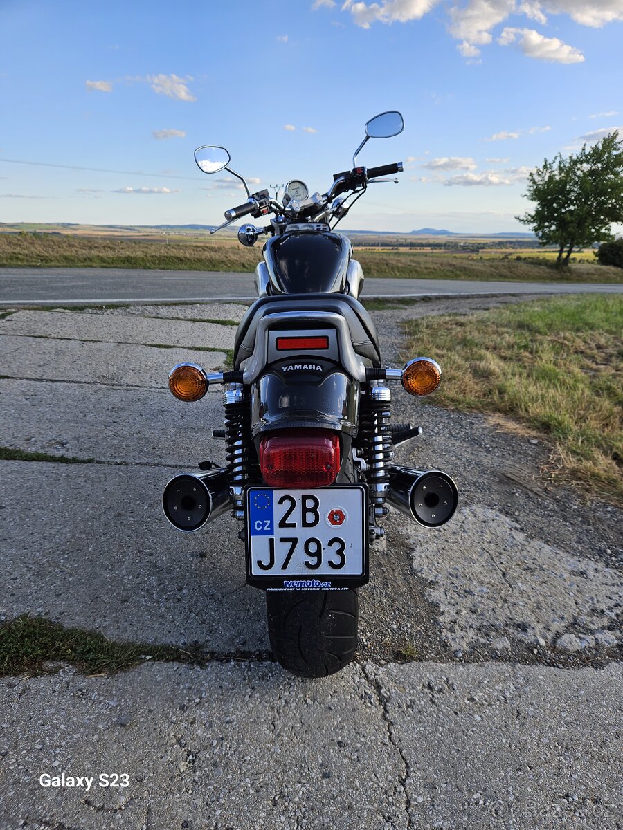 Yamaha V-MAX 1200 - 8
