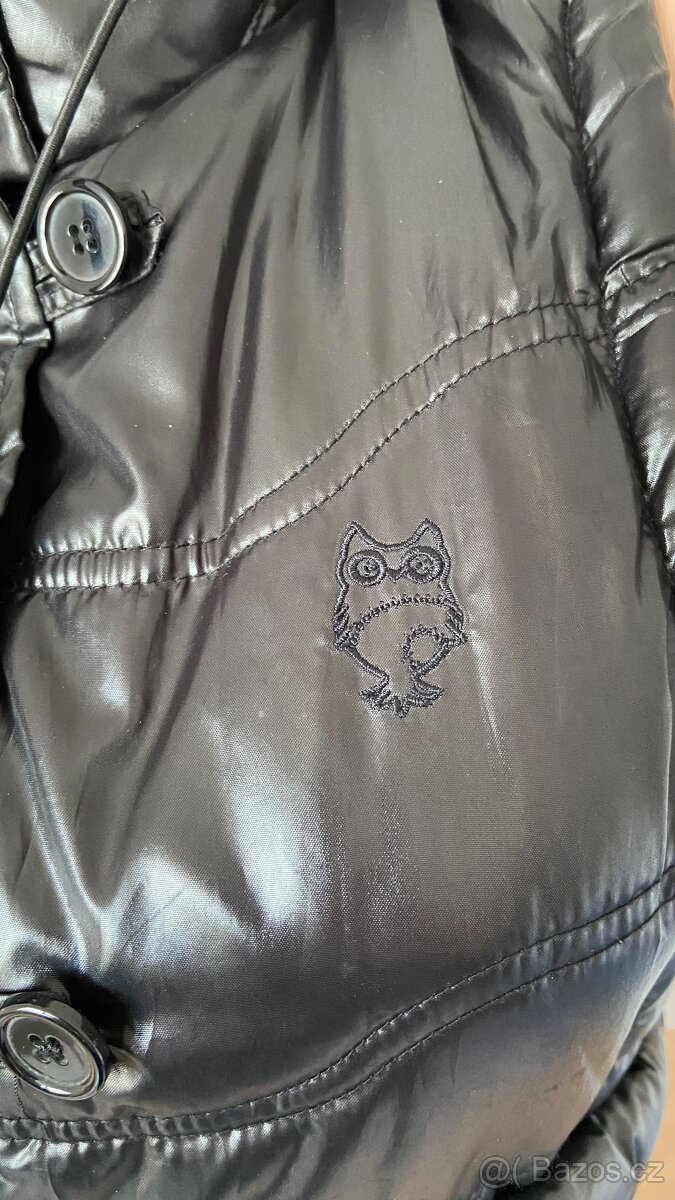 Dámská černá prošívaná vesta vel.M - 8