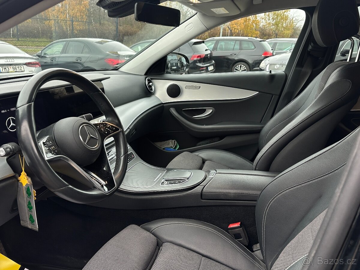 Mercedes-Benz E 220 2022 - 8