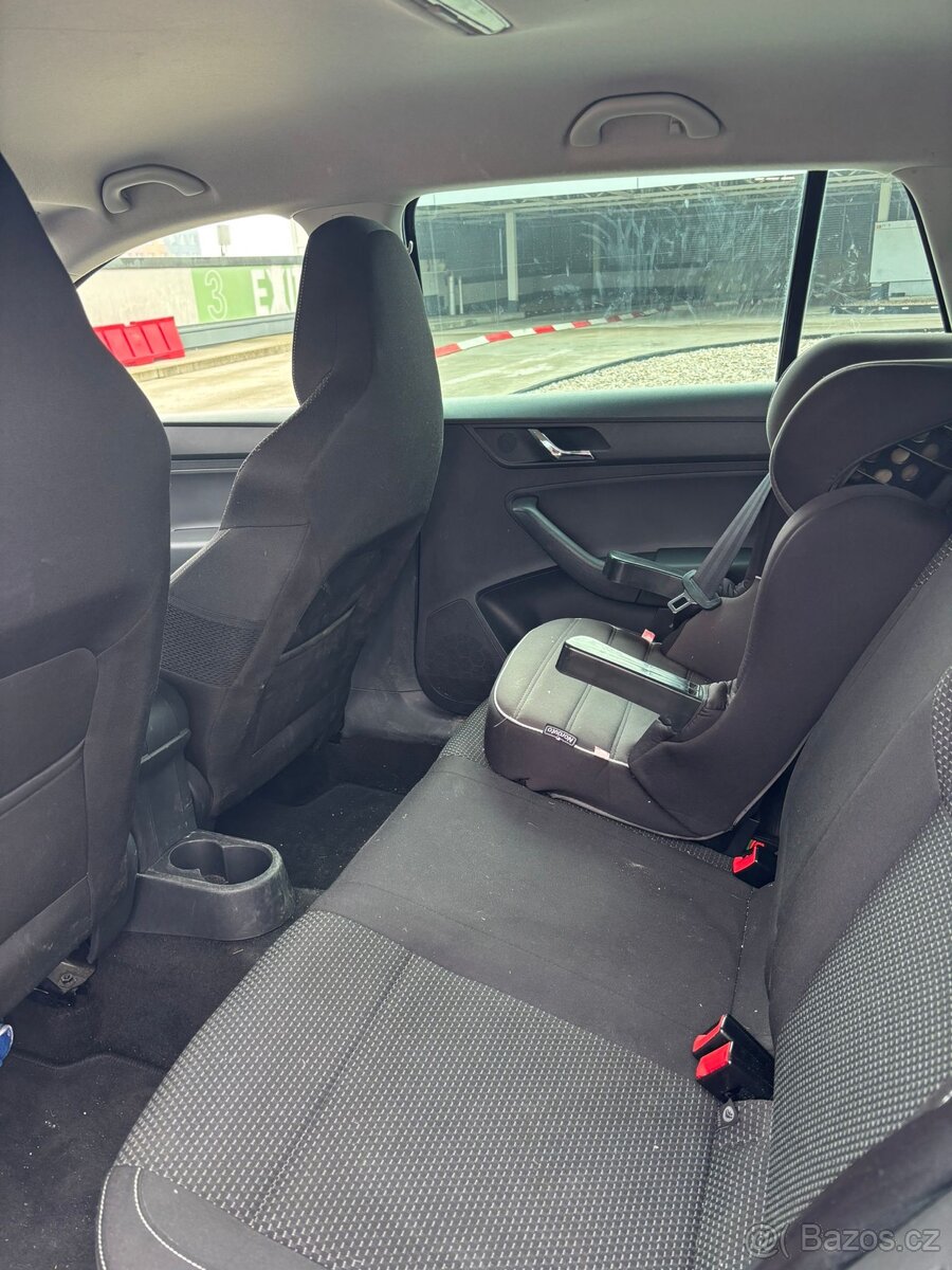 Škoda Rapid DSG - 8